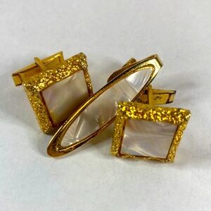 Vintage Set MCM gold tone mother of pearl inlay short tie bar clip And Cufflinks